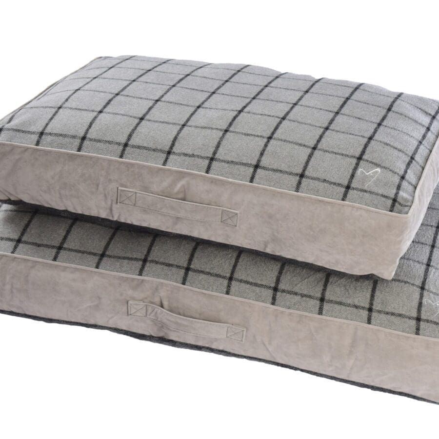 Gor Pets Camden Sleeper (Various Sizes & Colours)